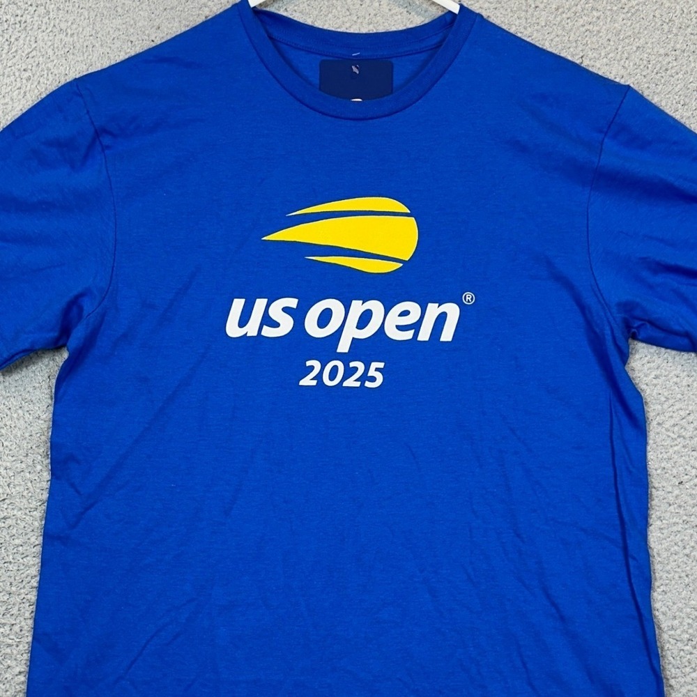 NEW USTA T-Shirt Mens Medium Royal Blue US Open 2025 Graphic Tee Short Sleeve